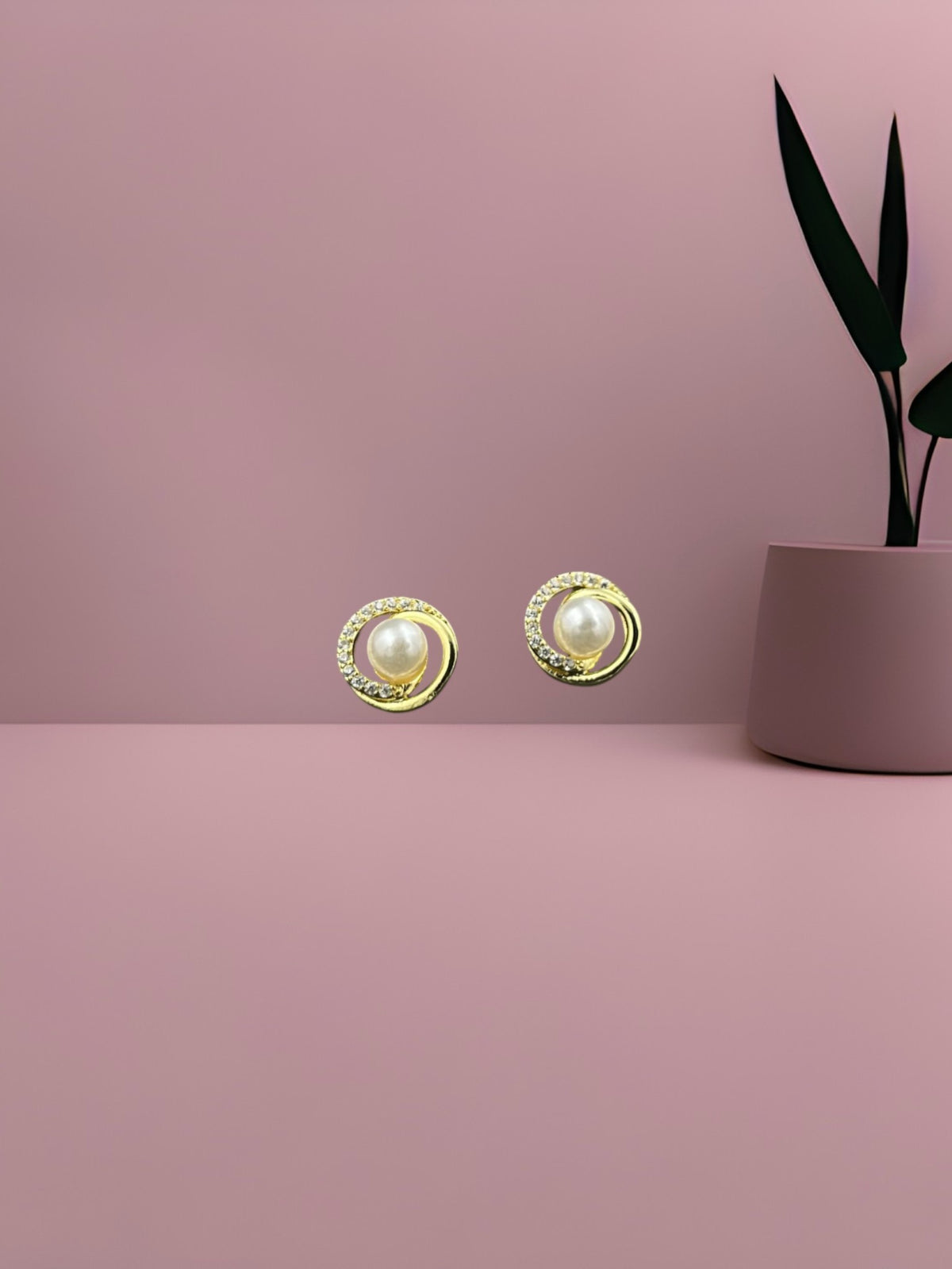 SHE BEAUTY IVORY PEARL gold-tone stud earrings featuring a central pearl surrounded by a sparkling crystal halo.