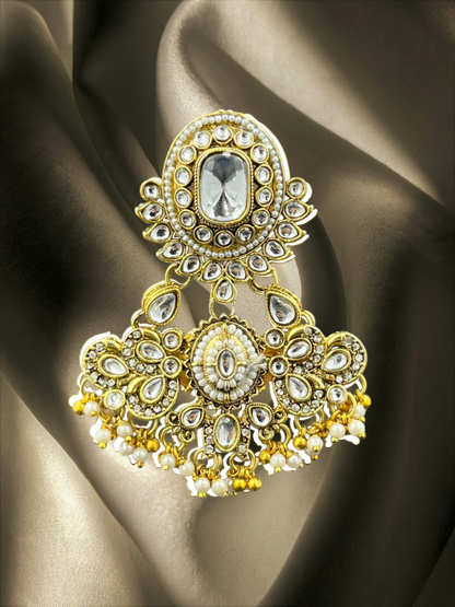 SHE BEAUTY Kashmiri Polki Kundan juda hair brooch with white stones, pearls, and gold-tone metal for festive wear.